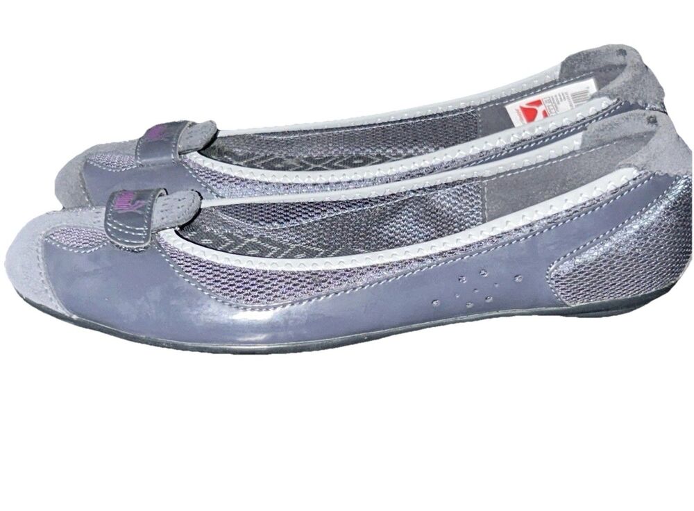 Puma Women's Ballet Flats Grey Knit Slip On y2k Shoes Size US 8 Suede Trim Bow